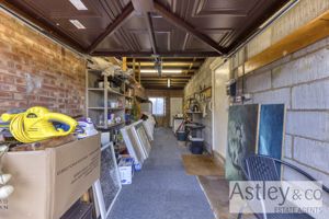 garage- click for photo gallery